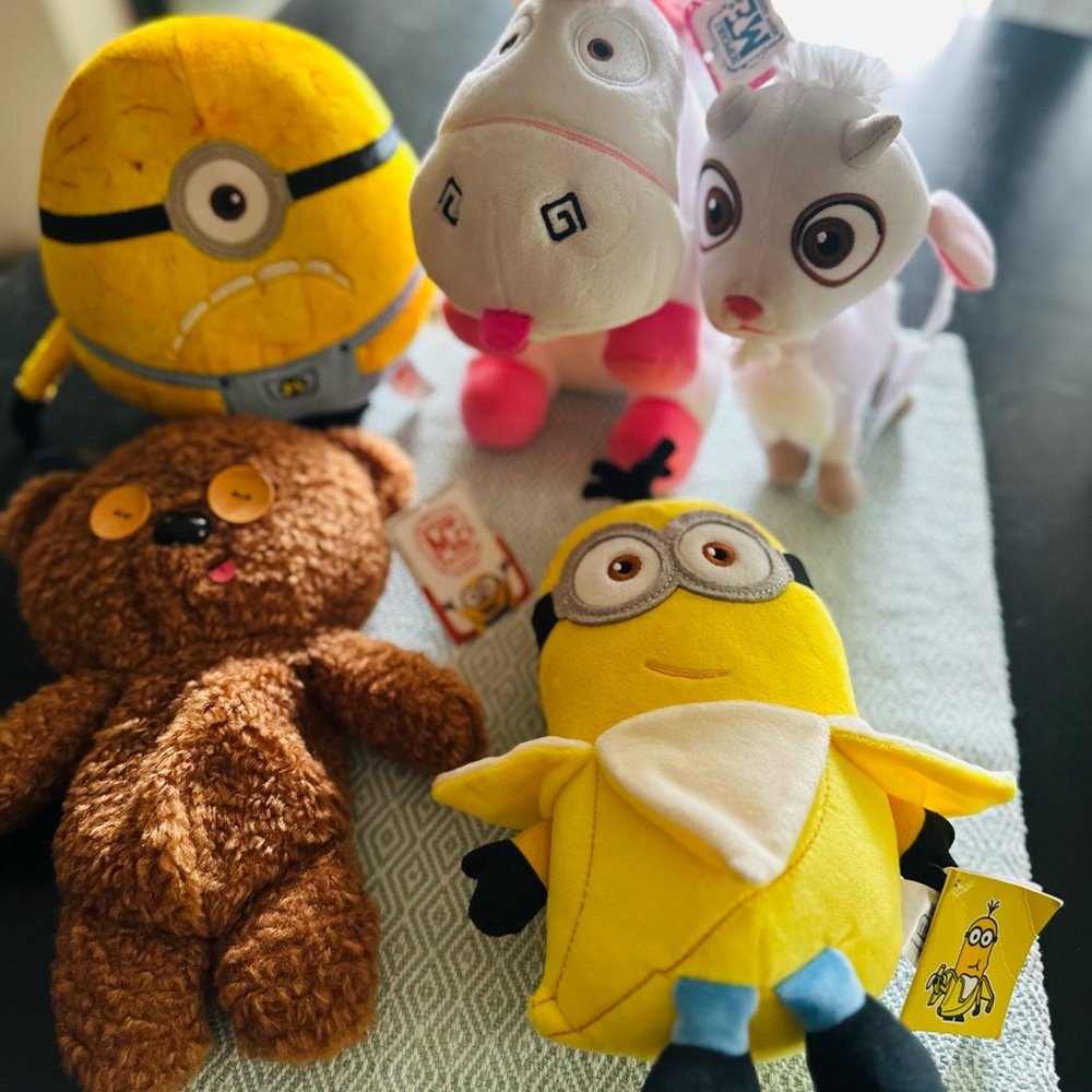 Despicable me Minion bundle all NWT